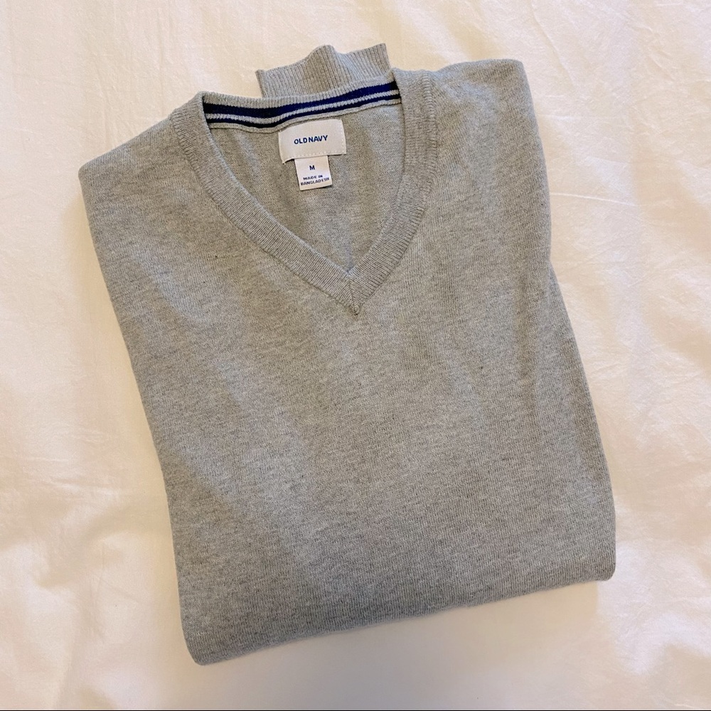 Men’s Old Navy V Neck Sweater